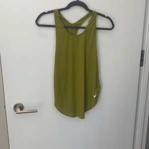 Nike workout tank top